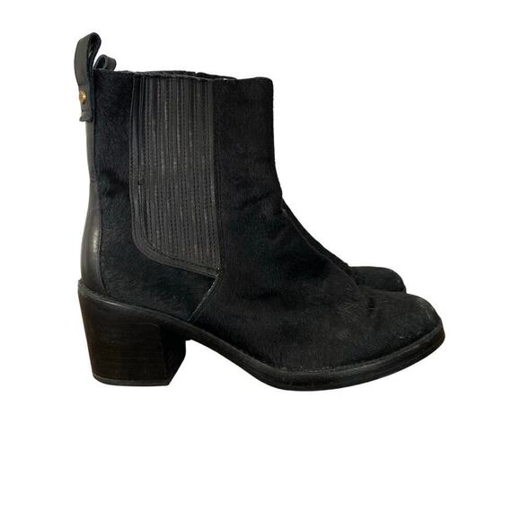 UGG CAMDEN EXOTIC CHELSEA BOOTS -COW HAIR -BLACK -WOMEN UGG Women\'s Camden Exotic Boot Black Calf Hair Size 9 Chelsea Fall Winter